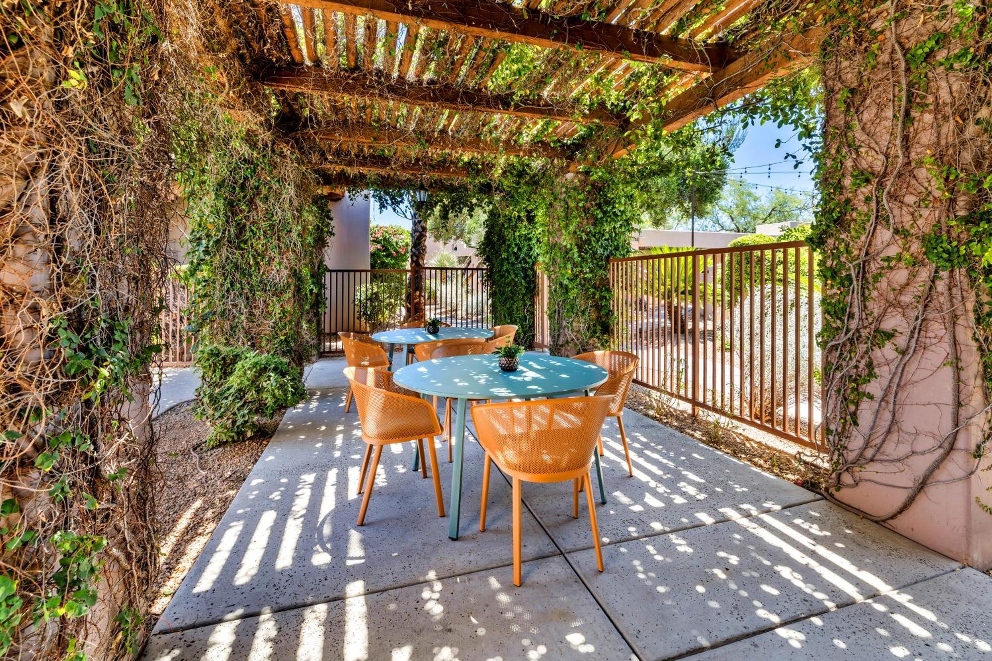 Lodge On The Desert Tucson Kültér fotó